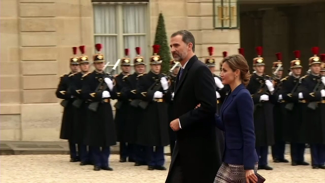 Crash: le roi d'Espagne annule sa visite d'Etat en France