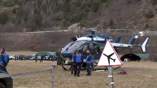 Crash A320: à Seyne, le ballet des hélicoptères de secours