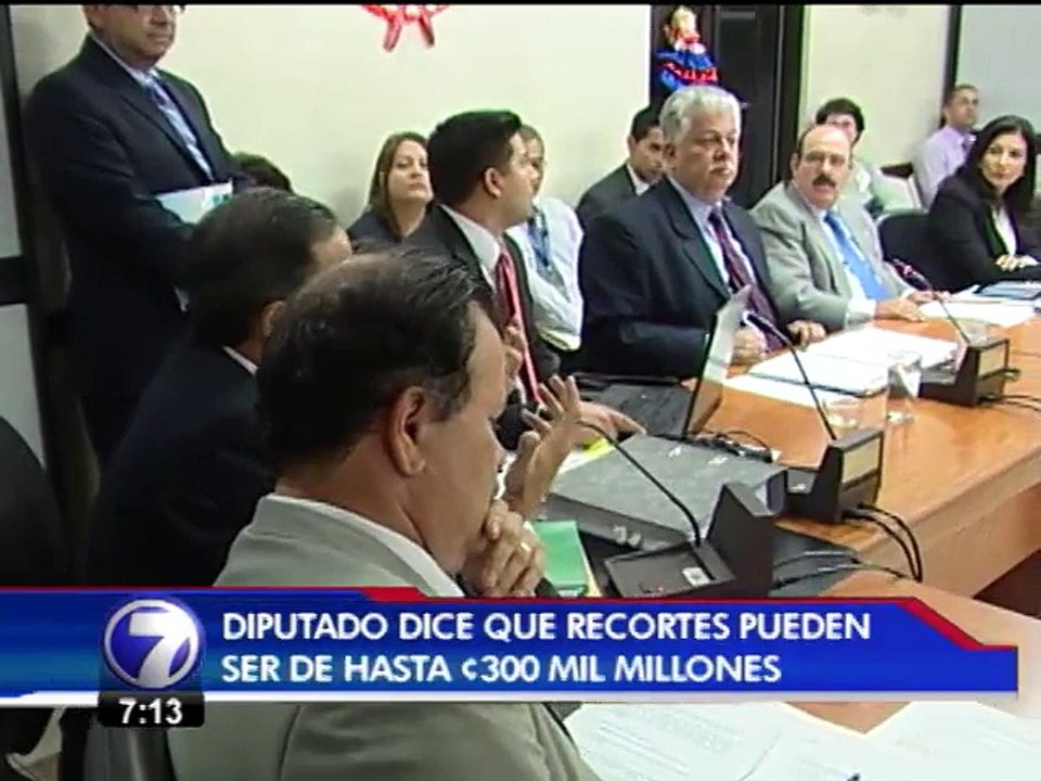 Zapata ataca a Ottón Solís por impulsar recortes en presupuesto nacional