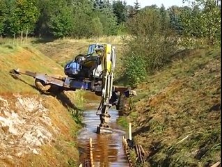 insaan ki tarha chalne wali craan ap bhi dekheen aur humra chanle subcribe kreen,,Not the kind of man you ever saw her be driven