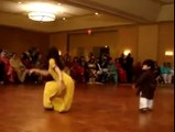 DESI MEHNDI DANCE - PAKISTANI GIRLS VIDEO -