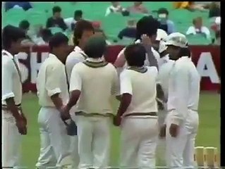 amazing and megical bowling by waseem akram