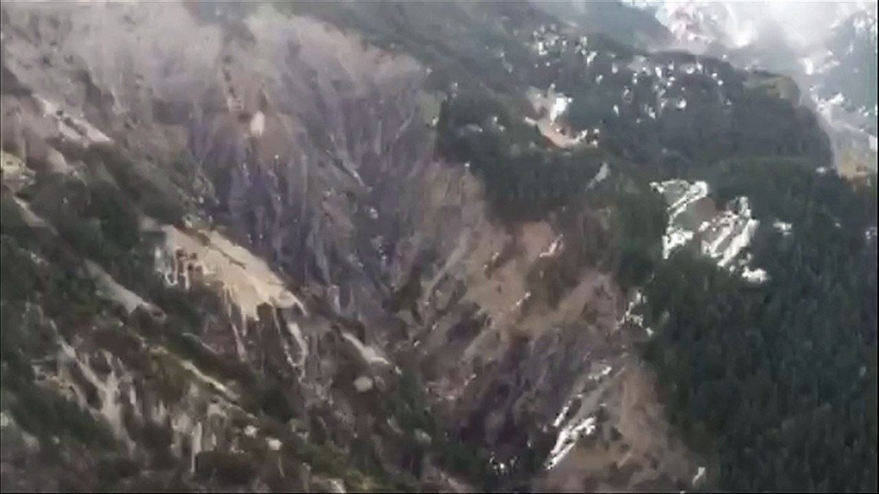 Absturzstelle von Germanwings-Maschine in Gebirgsmassiv