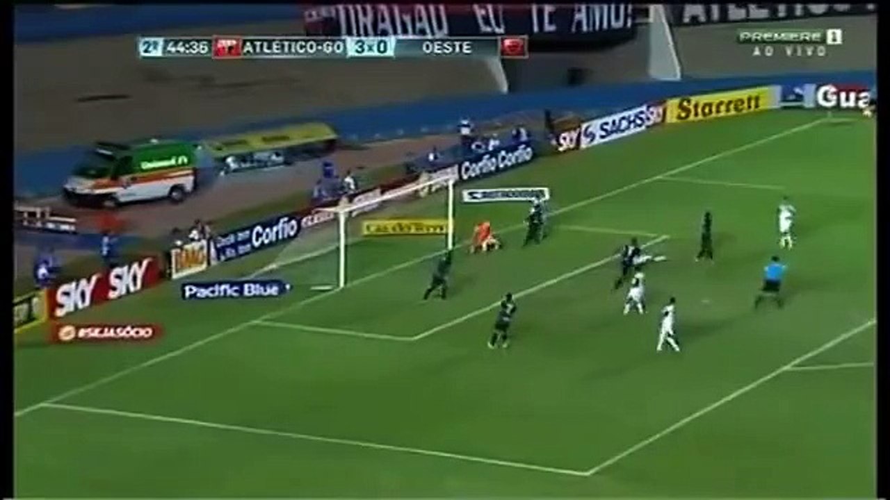 Brasil: Michael Jackson habilita a John Lennon en 'gol musical'