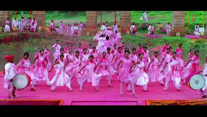 -Do Me A Favour Lets Play Holi- Waqt- The Race Against Time, Priyanka Chopra, Akshay Kumar