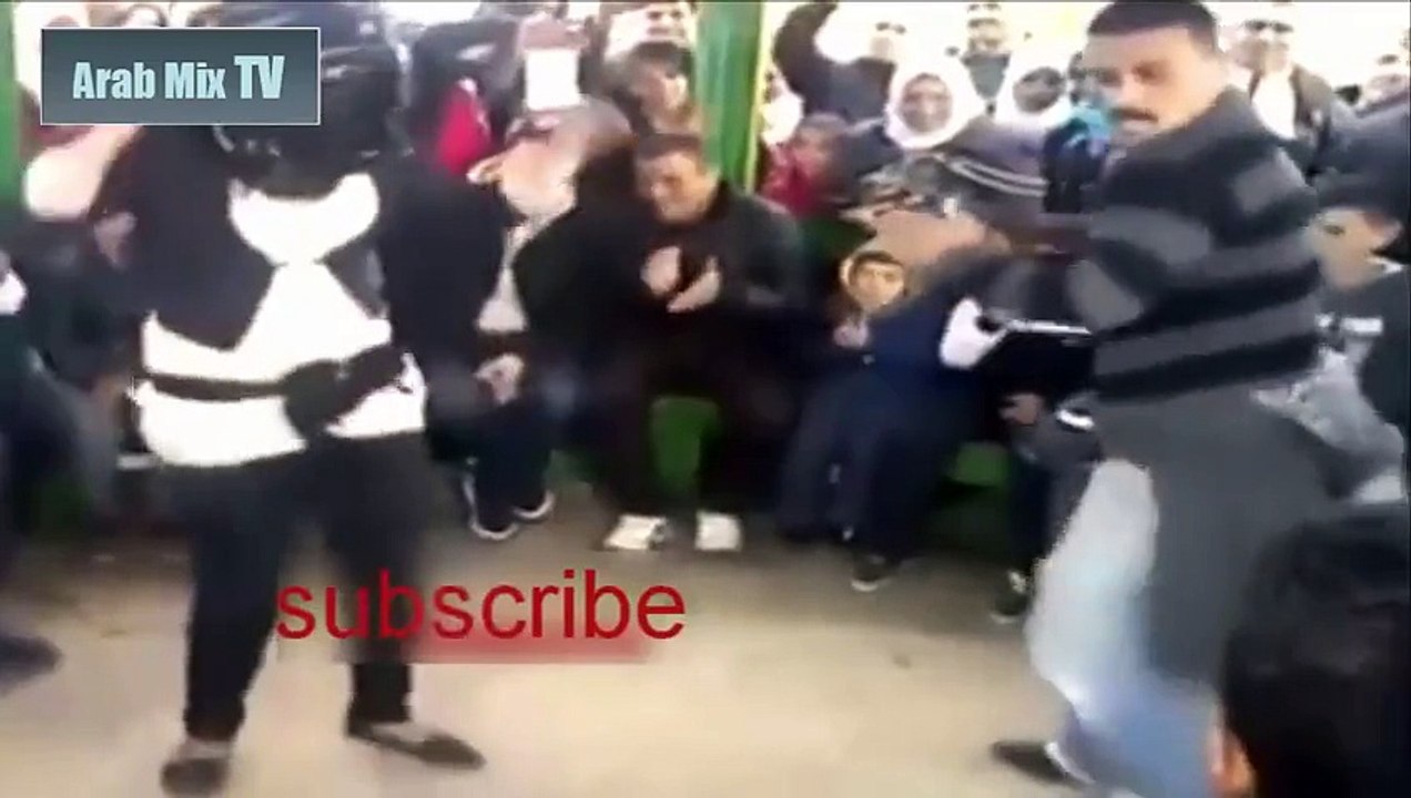 رقص مصري مصخرة جديد 2015 - رقص ممحونة وسط حشد من المتفرجين - رقص خليجي مثير جدا