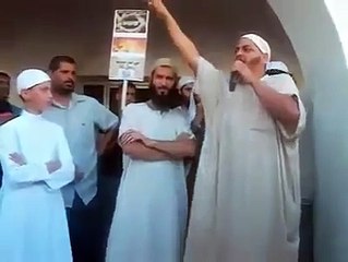 نطالب برأس نجيب الشابي و شكري بلعيد . تونس زمن الإخوان المجرمين .