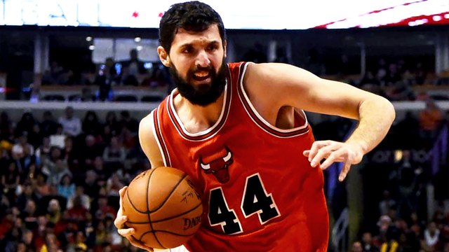 Bulls Announcer Has Hilarious Reaction to Nikola Mirotic Dunk
