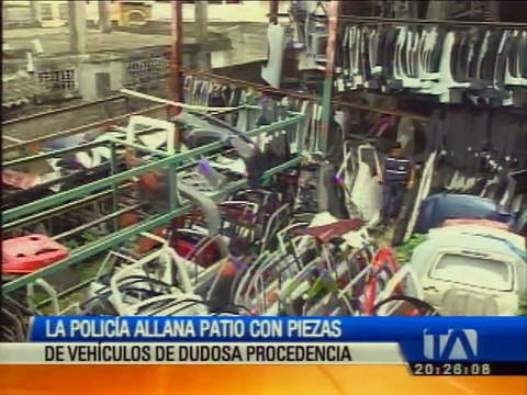 Guayaquil: Policía allana un patio y descubre piezas de vehículos