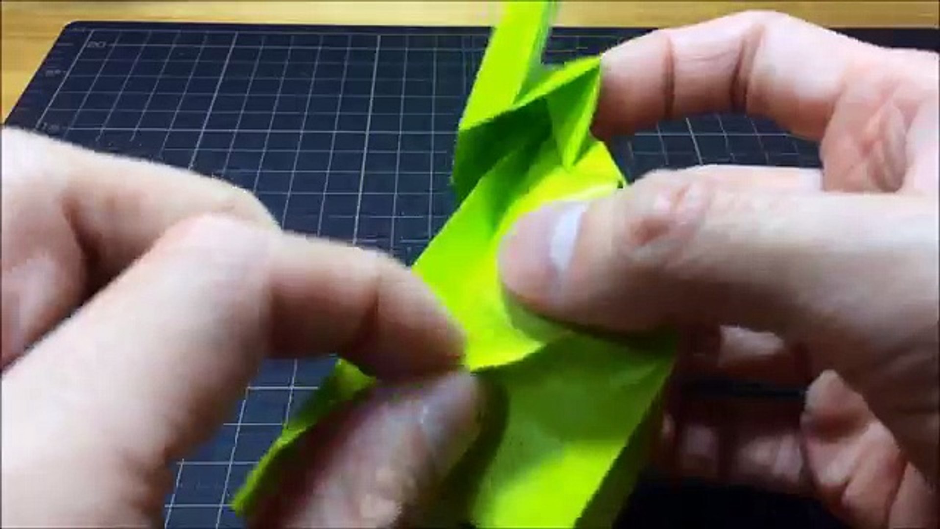 How To Make Minecraft Creeper Origami マインクラフト クリーパーの折り紙 Video Dailymotion
