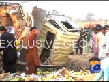 Bus, truck collision in Khairpur-25 Mar 2015