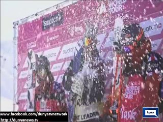 Dunya News - Snowboarders, skiers amuse spectators with free-ride skiing