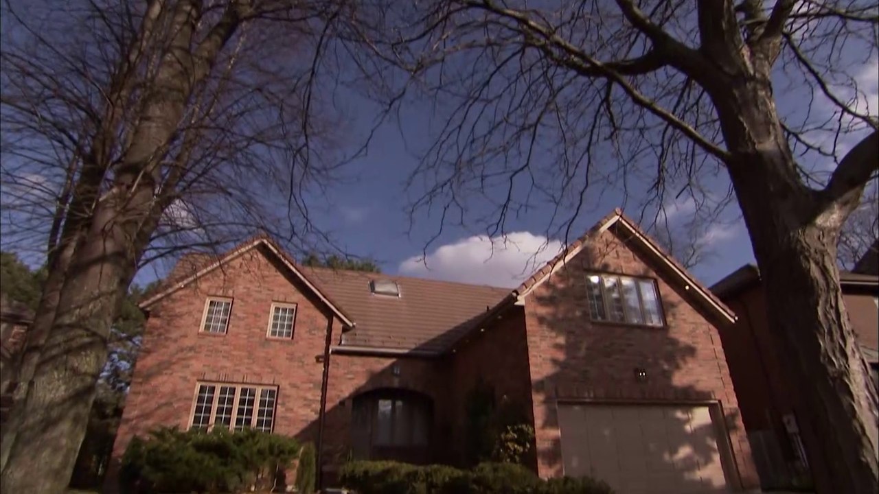 Curb Appeal Attracts Buyers | Buying and Selling | HGTV Asia