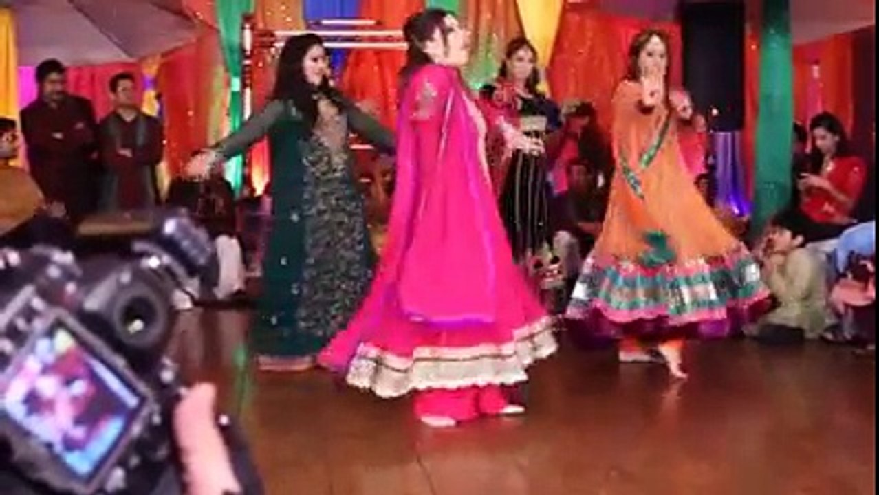 Shadi Dance On Katra Katra Song Full HD Hot And Romantic Mujra