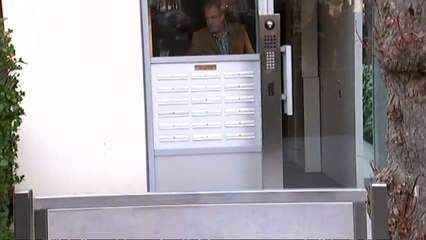 Clarkson is mobbed by reporters as he leaves his home