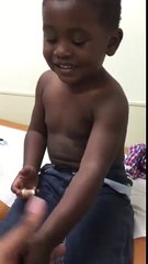 Jovem Homenzinho Muito Corajoso