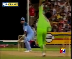 Wasim Akram 3 Magical Delivery in World Cup 1992 Final against England