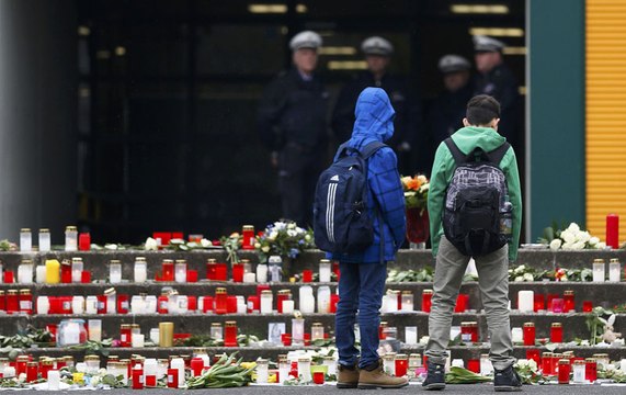 Le lycée d'Haltern rend hommage aux victimes du crash de l'A320