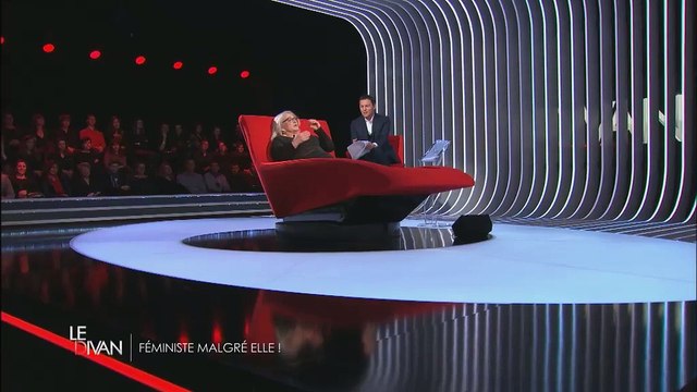 J'ai trouvé mon costume de Gazon Maudit au concert de Catherine Lara Josiane Balasko dans Le Divan