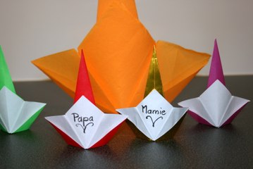 Origami - Marque-place et serviette en couronne