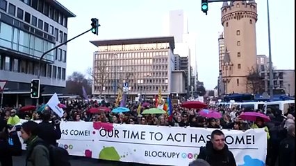 manifestation en Allemagne contre le nouveau siège de la banque centrale européenne ( #ECB)