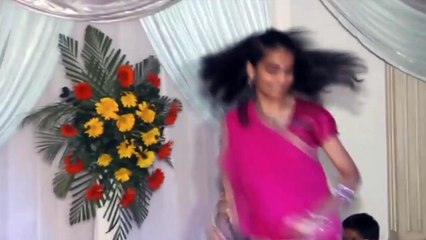 Lathe Di Chadar Utte Saleti Rang Mahiya - Marriage Hall Girls Dance
