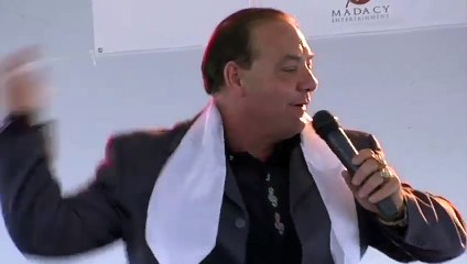 Ricky O'Boyd sings  BURNING LOVE  at Elvis Week 2008 (video)