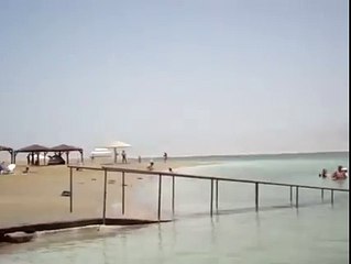 Look How Easy To Swim At The Dead Sea Israel - بحیرہ_مردار_میں_تیرنا_کتنا_آسان_ہے