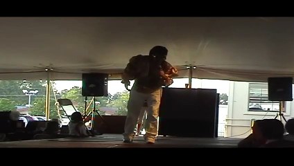 Tally Lauritti sings  Pieces Of My Life  at Elvis Week 2006 (video)