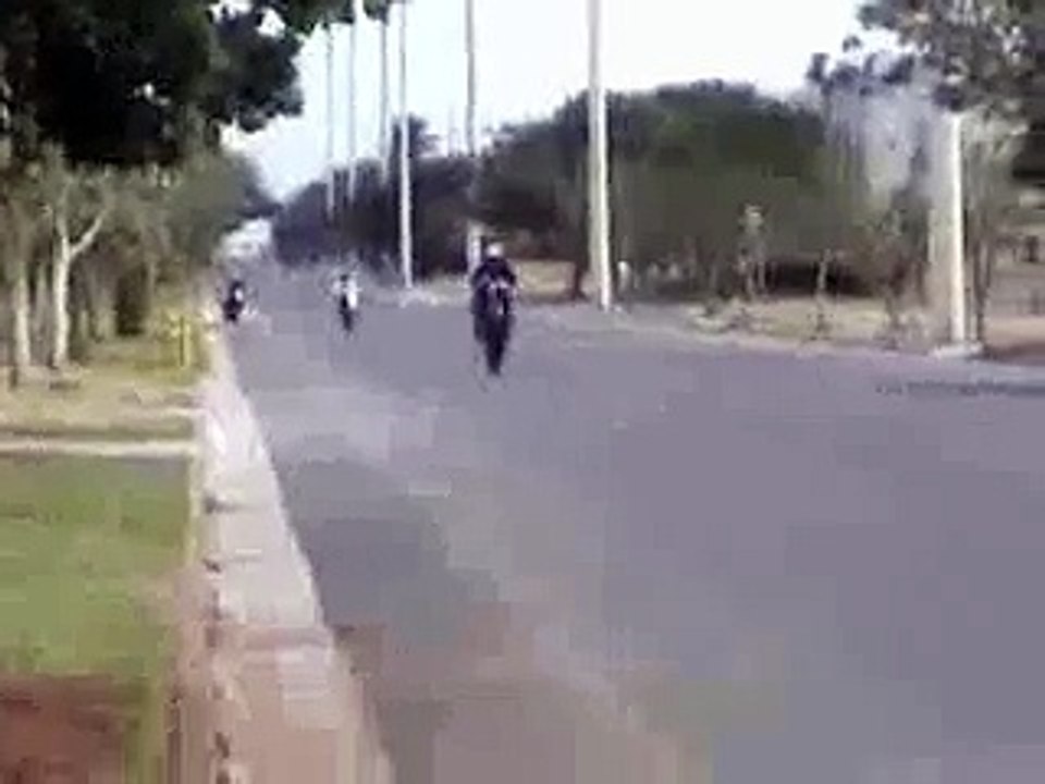 HEAVY BIKE STUNTS 2011 12OCLOCK RIDERS