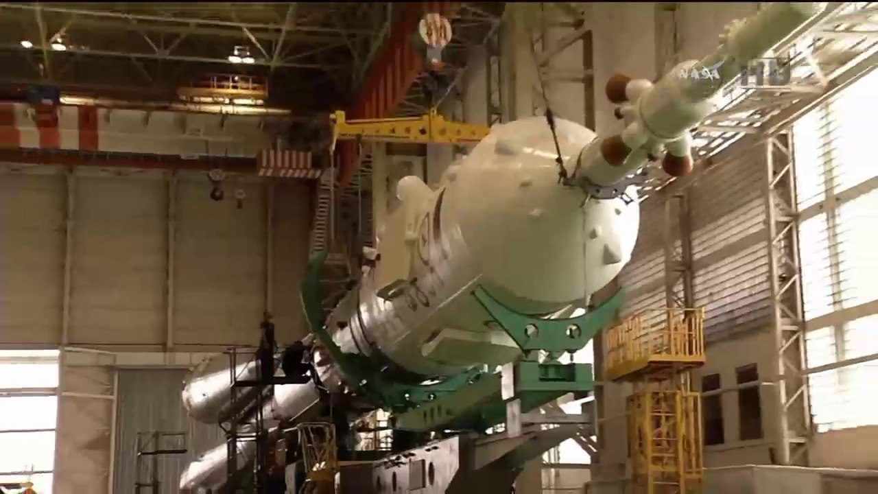 [ISS] Soyuz-FG Rocket Assembled Ahead of ISS Flight with Soyuz TMA-16M
