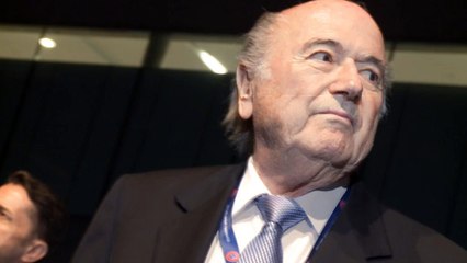 Platini scarica Blatter: "Serve aria fresca"