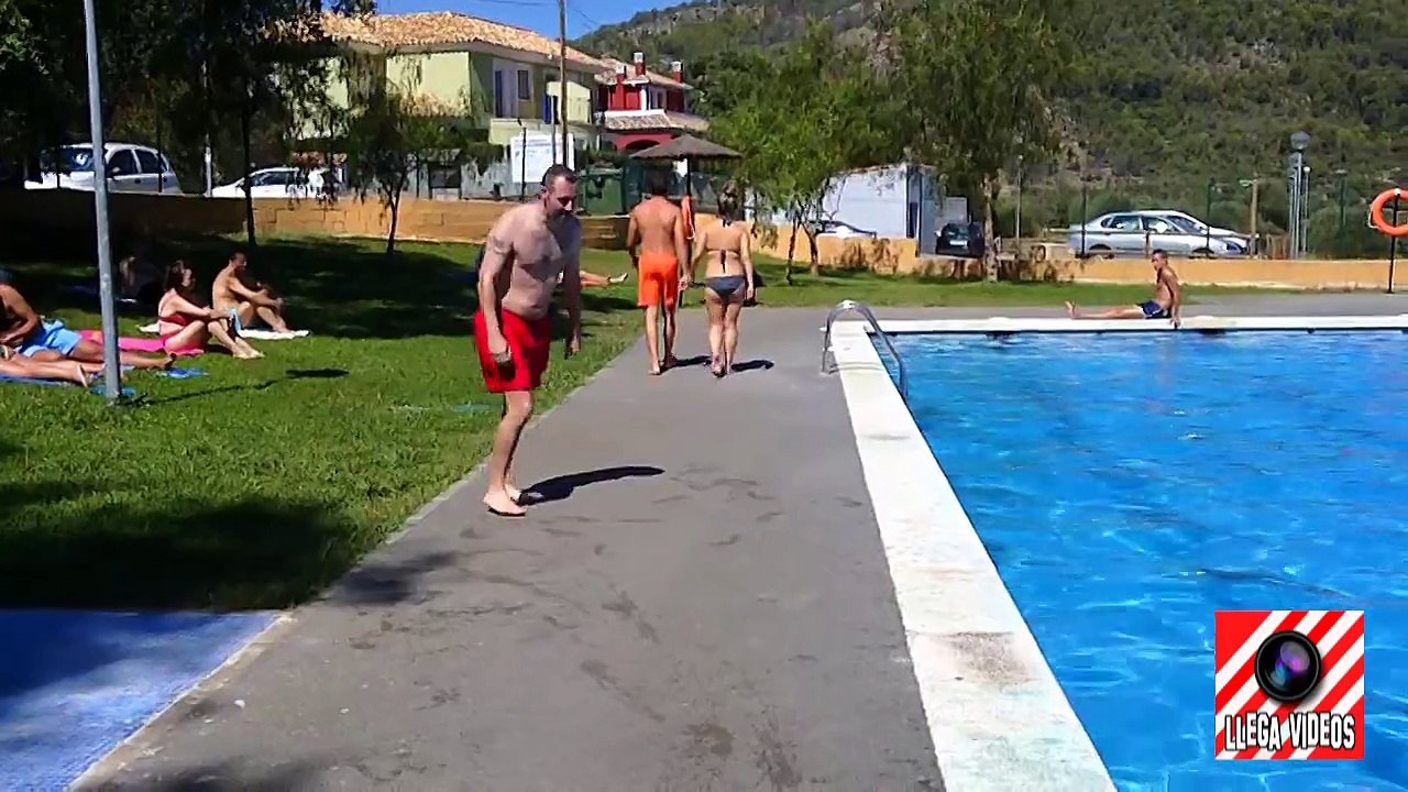 Comment fabriquer une bombe dans la piscine