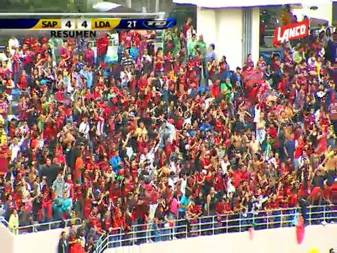 Saprissa y Alajuelense empatan y dejan un Clásico para el recuerdo