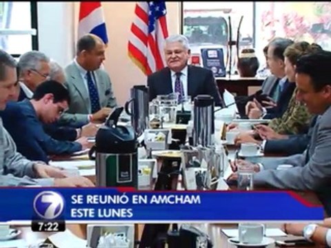 Luis Guillermo Solís intenta disipar las preocupaciones de inversionistas y empresarios por declaraciones de Ottón Solís