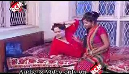 HD पिया चलाबे इंटरनेट सुघराके हमर पेट - 2014 New Bhojpuri Hot Song - Uttam Bihari