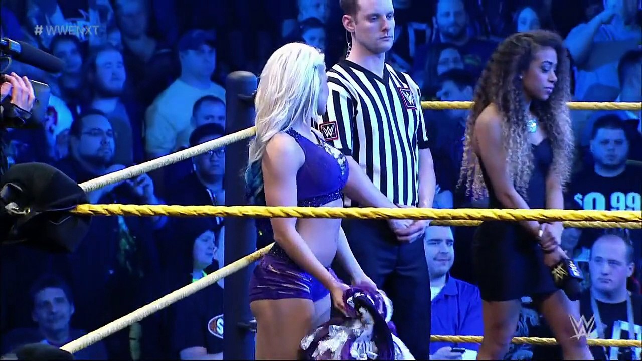 Alexa Bliss Vs. Sasha Banks 25/03/15