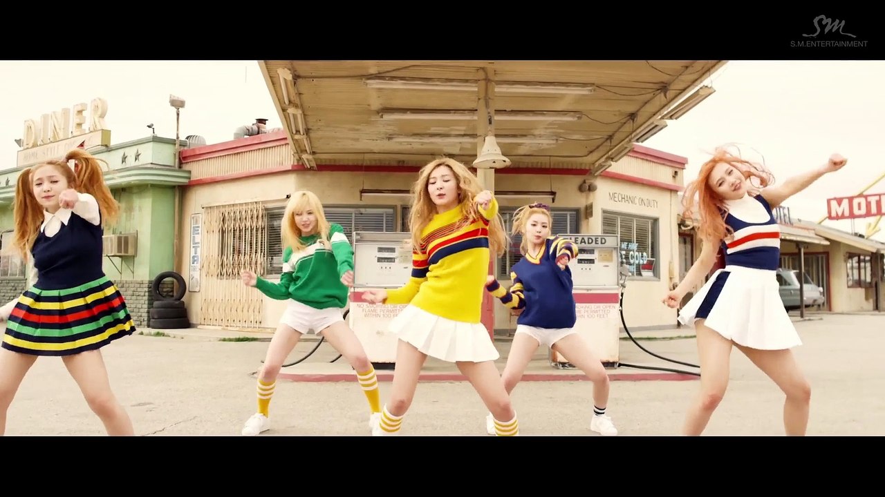 Red Velvet : Ice Cream Cake