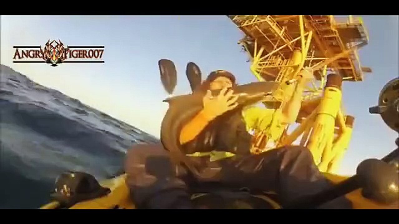 Funny situation with fishermen