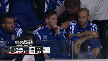 Lionel Messi et l'équipe d'Argentine assistent au match des Washington Wizards