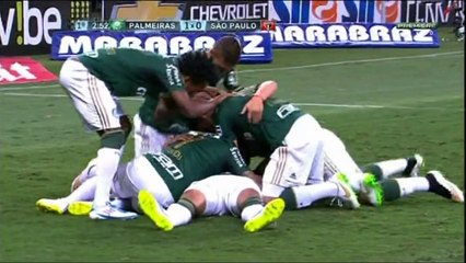 L'énorme reprise de près de 40m de Robinho