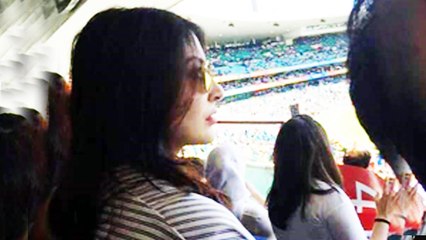 Anushka Sharma LIVE At Sydney | India V/S Australia Semi Final