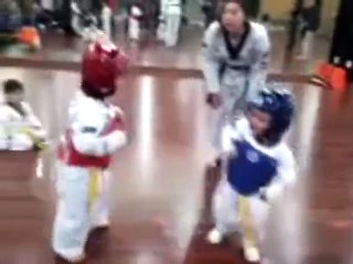 Çocukların Tekvando Gösterisi :)