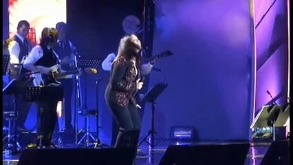 Ana Gabriel reitera libertad para Venezuela en Viña del Mar