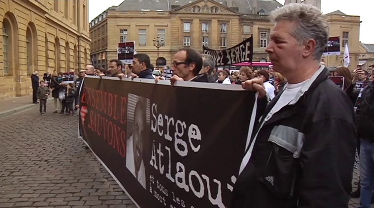 Reportage : Mobilisation place d'armes pour Serge Atlaoui
