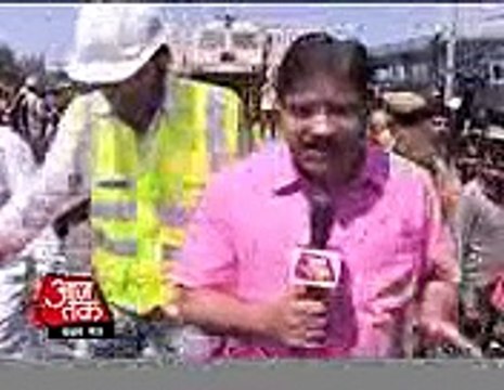 train-derails-near-rae-bareli-in-uttar-pradesh