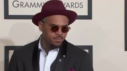 Chris Brown espera mudar a su hija y la mamá de su bebe a Los Angeles