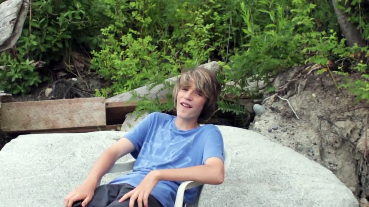 ▶ Bruno Mars The Lazy Song cover by Arden Reimer