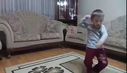 Tokat Sarması Oynayan Ufaklık