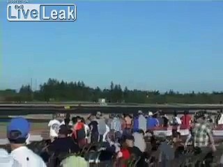 Amazing pilot lands plane on roof of an RV First Time Ever